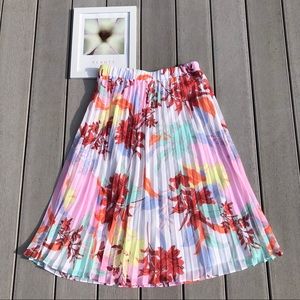 NWT BAR III pleated floral summer skirt size L